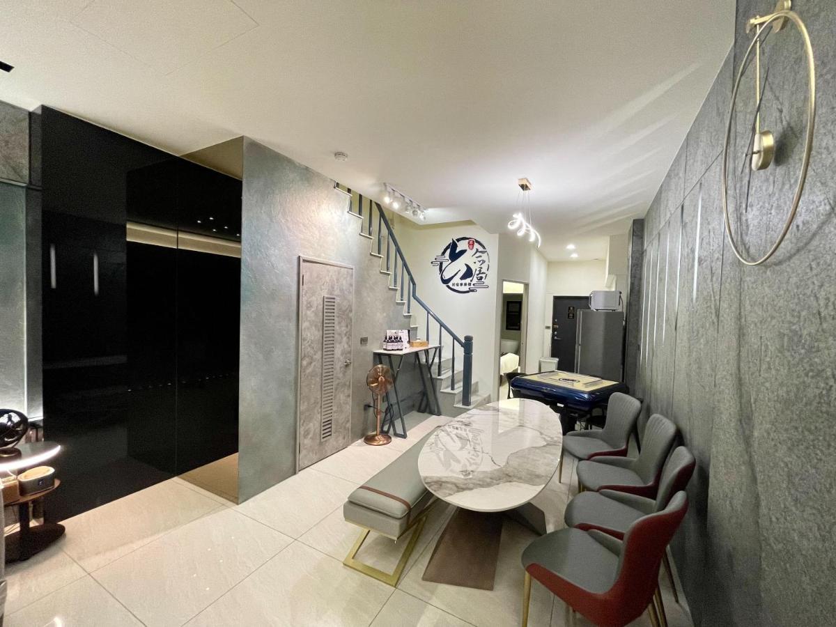 Six Seasons Inn - Qian He 타이난 외부 사진