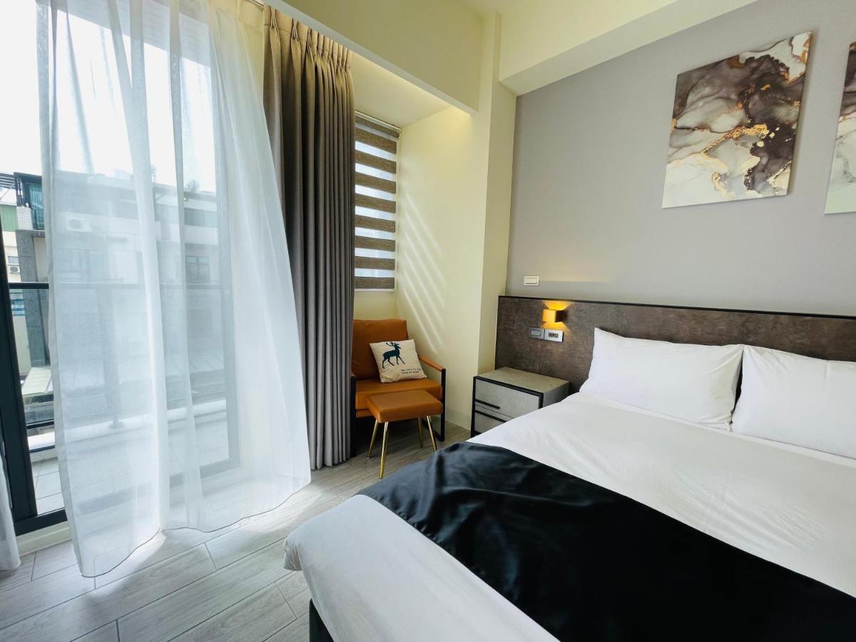 Six Seasons Inn - Qian He 타이난 외부 사진
