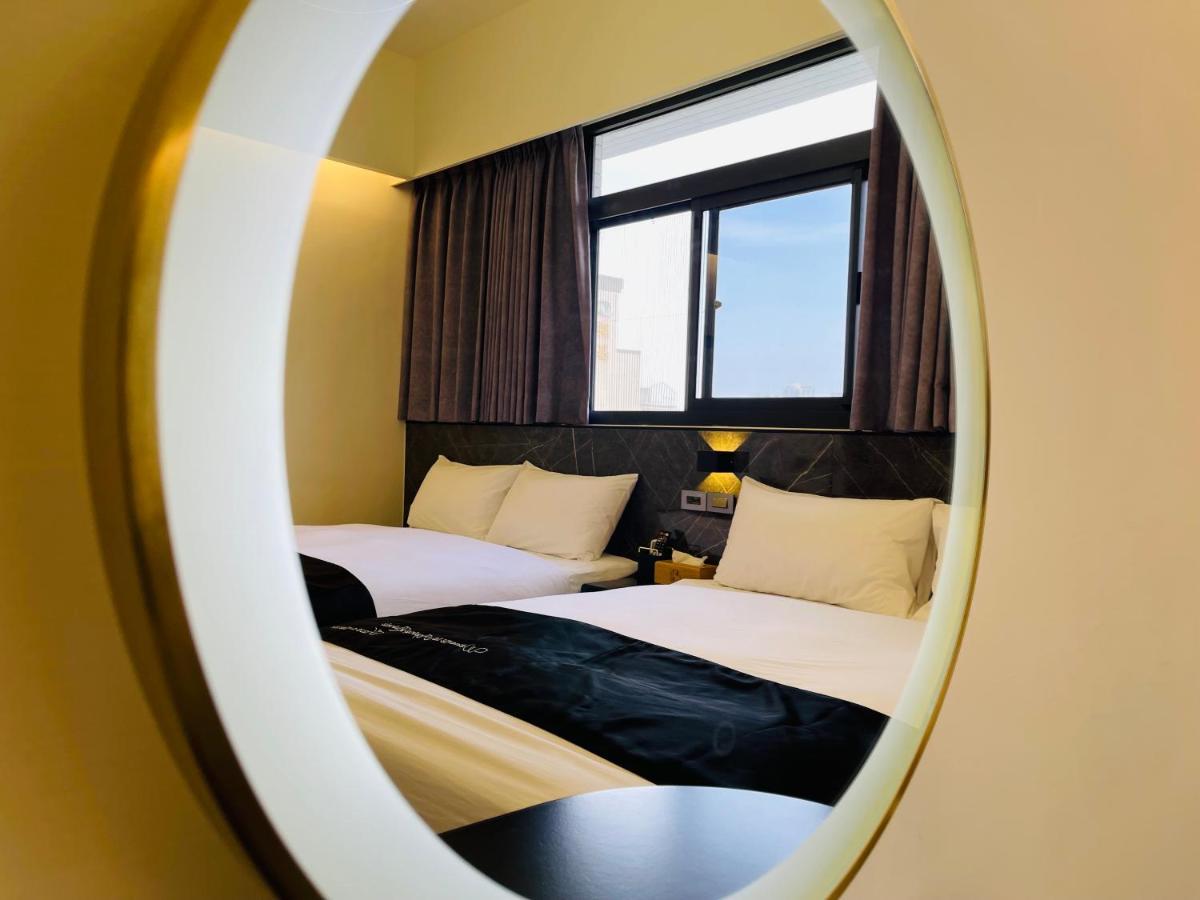 Six Seasons Inn - Qian He 타이난 외부 사진