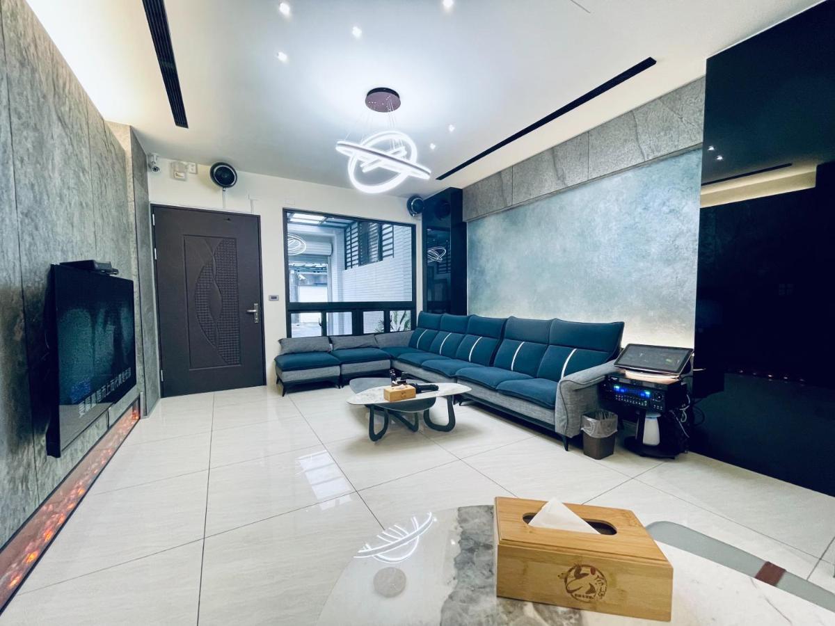 Six Seasons Inn - Qian He 타이난 외부 사진